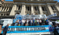 Alarma por el endeudamiento familiar: gremios y movimientos sociales marchan al Ministerio de Economía